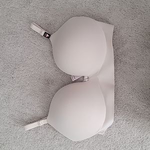 New, Victorias Secret Bra 34dd, Incredible, no wire!